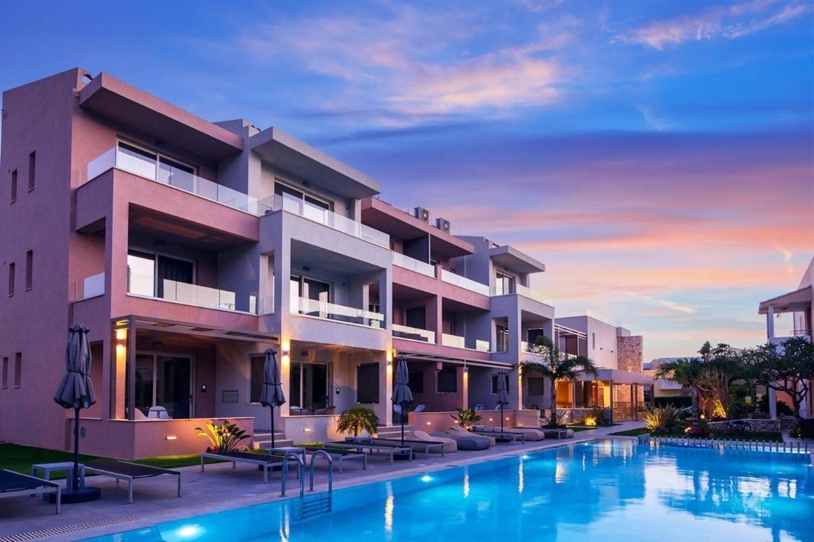 Relax Hotel Палеохора Экстерьер фото