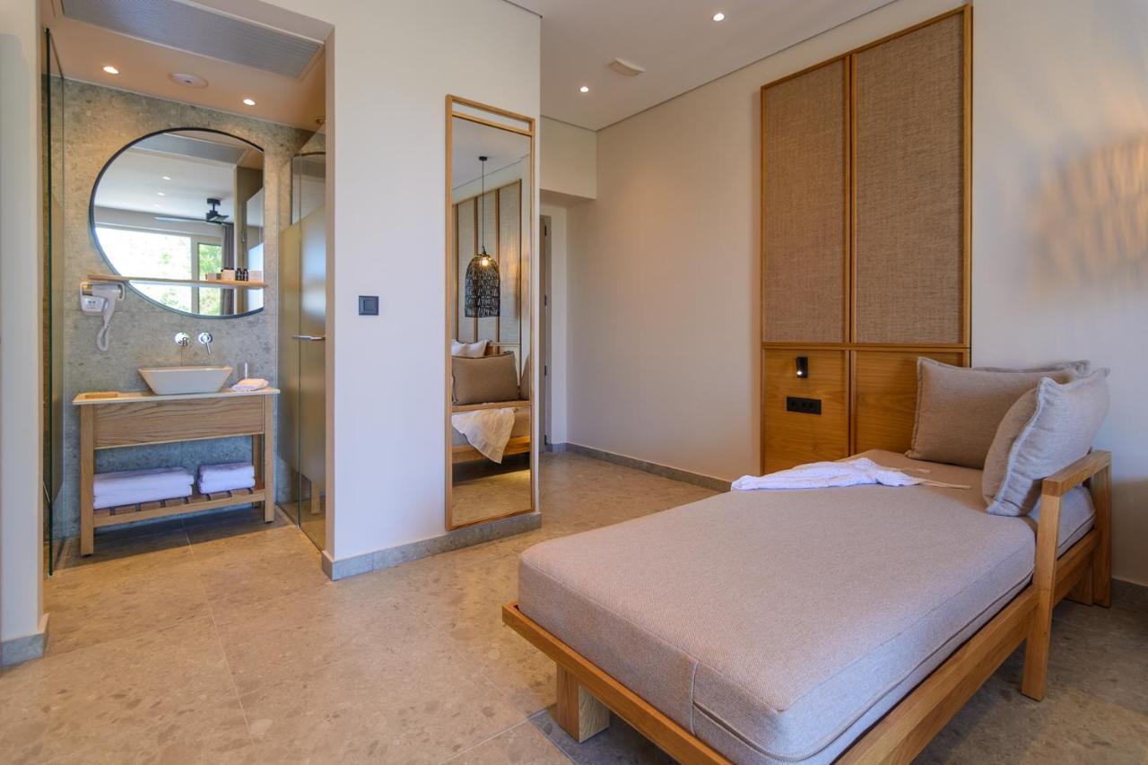 Relax Hotel Палеохора Экстерьер фото