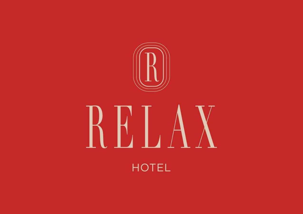 Relax Hotel Палеохора Экстерьер фото
