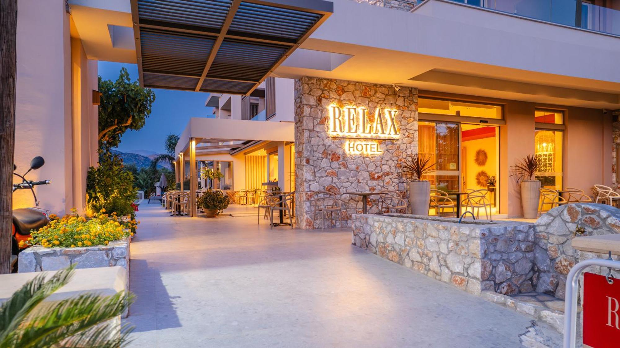 Relax Hotel Палеохора Экстерьер фото