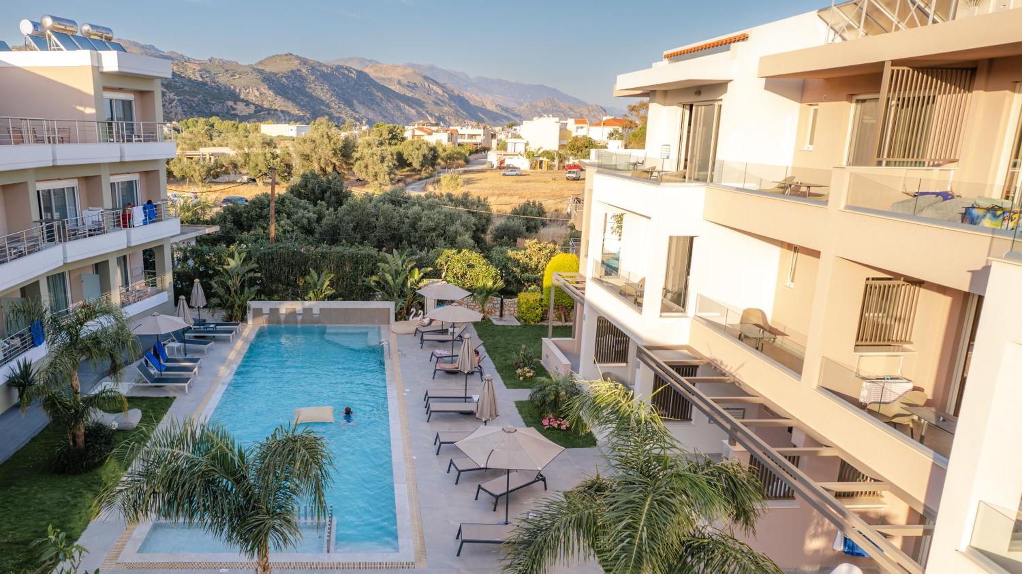 Relax Hotel Палеохора Экстерьер фото